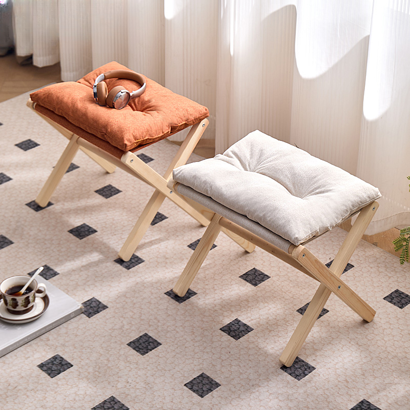 Casual Rectangular Solid Colour Standard Ottoman in White/Light Brown/Tangerine Colour with Natural Wood Frame and Button-tufted Design