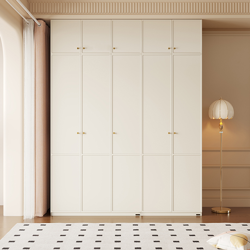 Self-supporting Wardrobe with Lighting and Gate