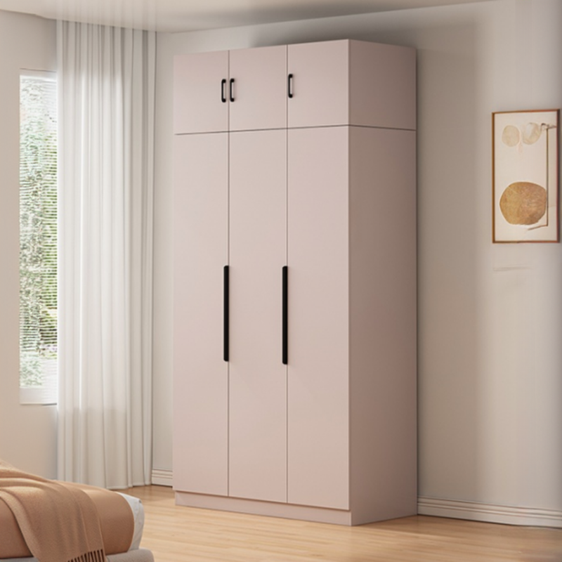White Simple Wooden Self-supporting Wardrobe with Soft Close Door, Interior Shelves, and Hanging Rod