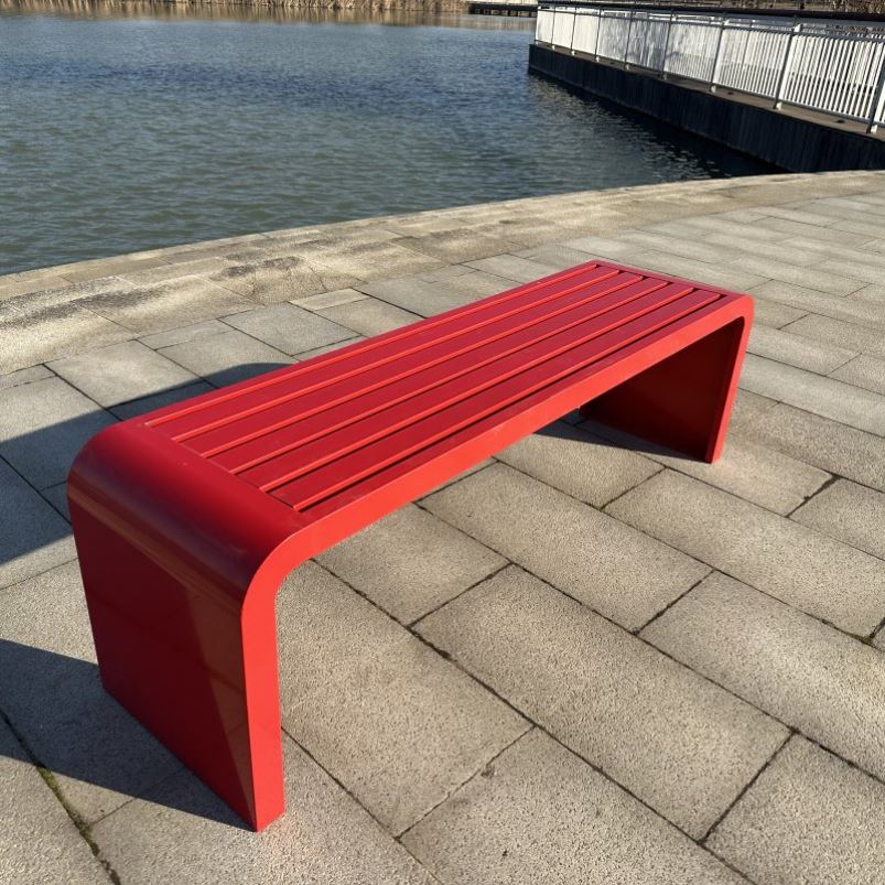 Modern Picnic Bench with Steel Construction