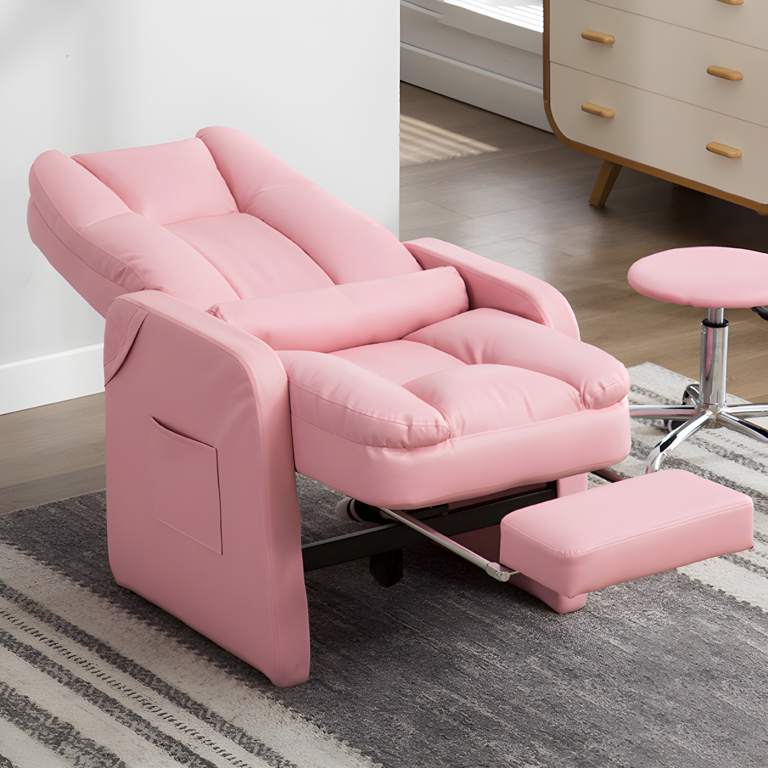 Metal Frame Standard Recliner with Footrest Solid Colour Upholstered Recliner Chair