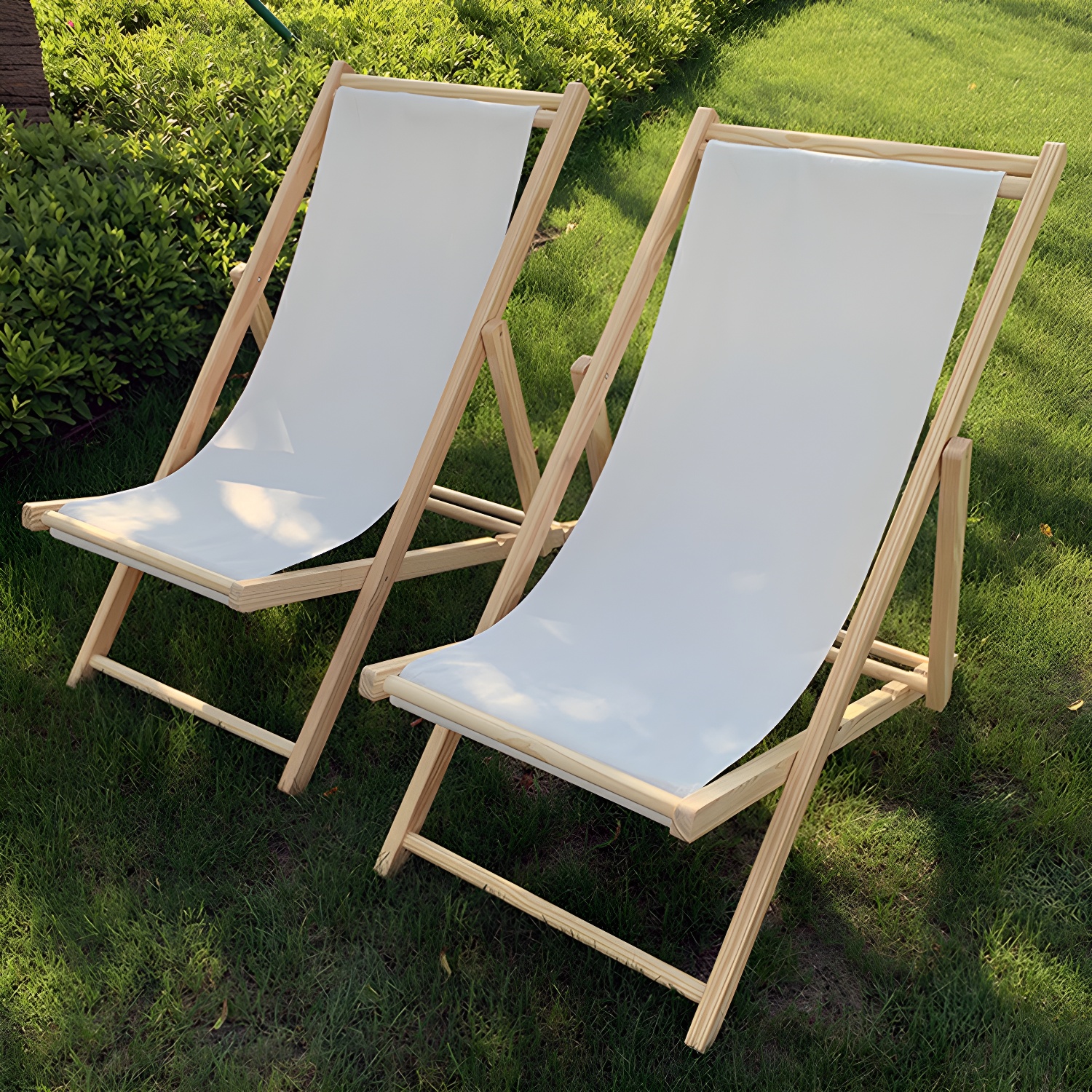 Simple Modern Wood Recliner with Standard Design and Small Size