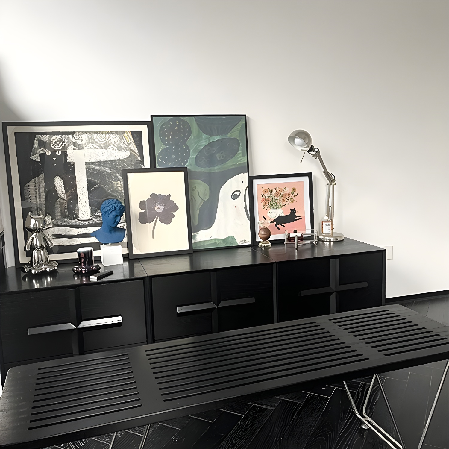 Low Gloss Wire Brushed Laminate Wood Planks for Scratch Resistant Living Spaces