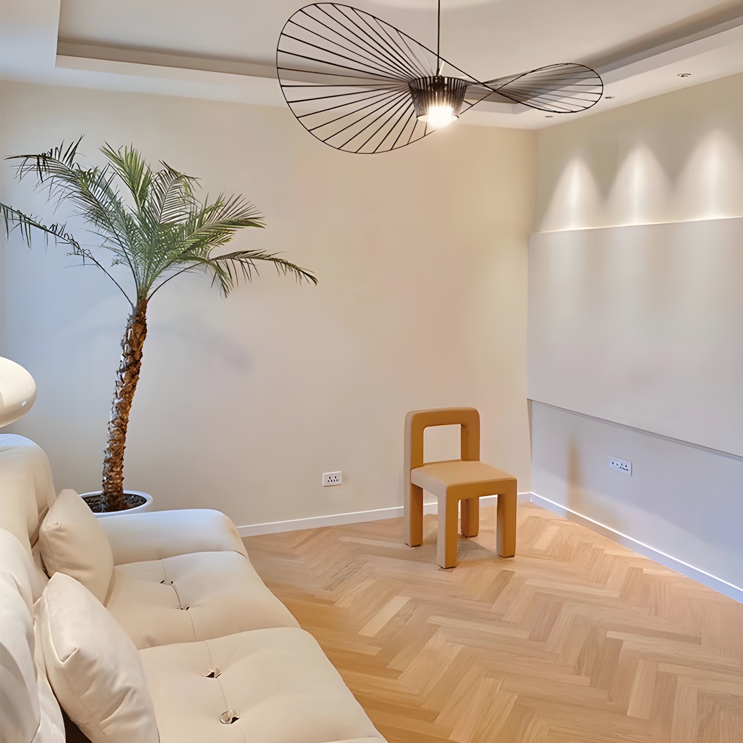 Waterproof Scratch-Resistant Laminate Wood Planks - Perfect for Living Spaces, 12mm Thickness