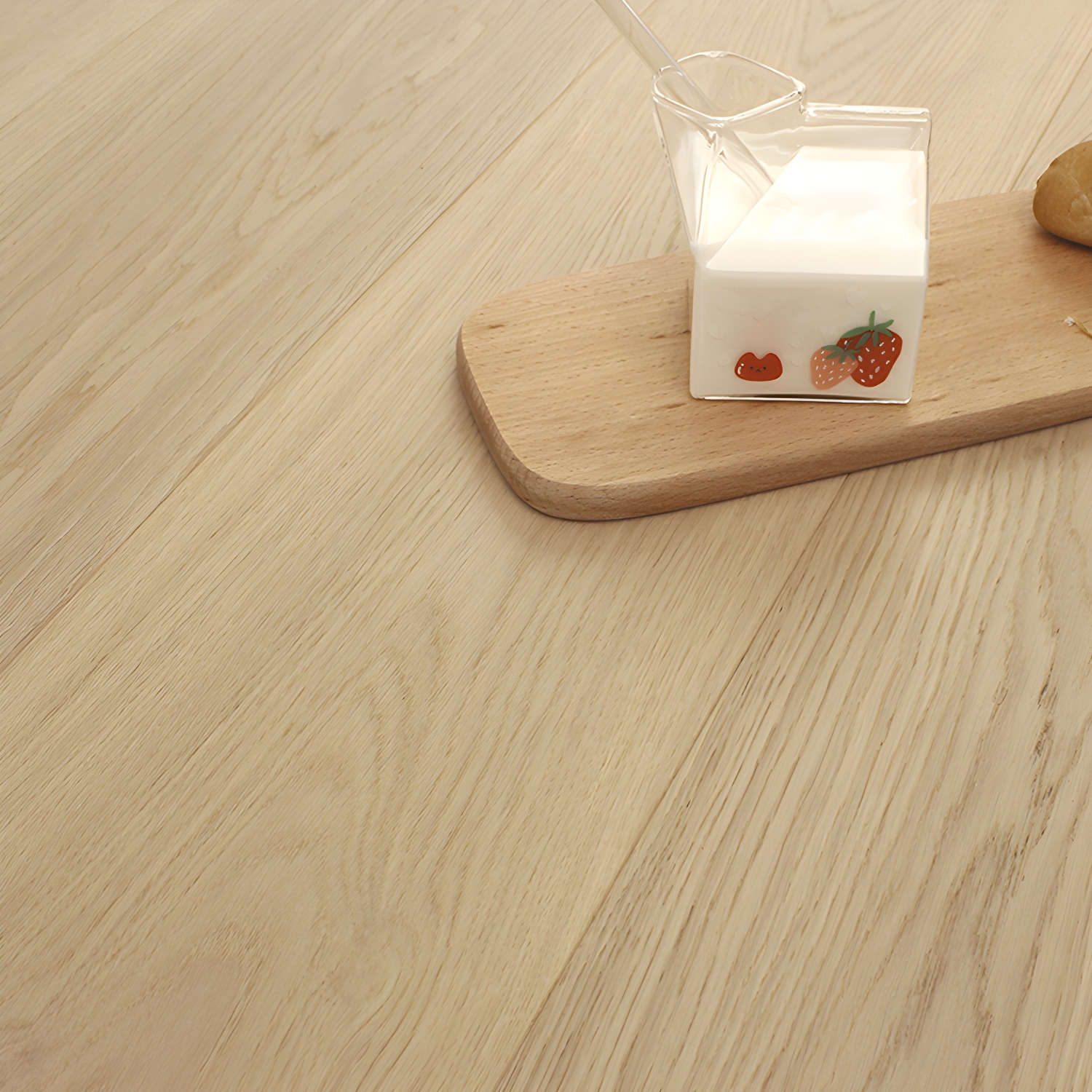 Stylish Modern Oak Hardwood Flooring: Light Wood Matte Finish