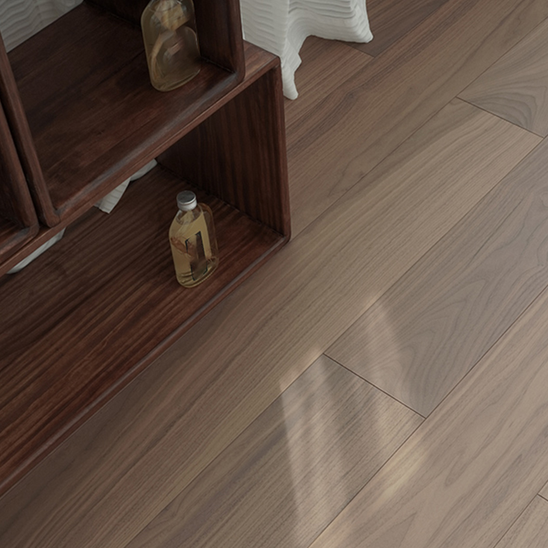 Waterproof High Gloss Laminate Wood Planks - Brown Flooring for a Luxurious Living Space