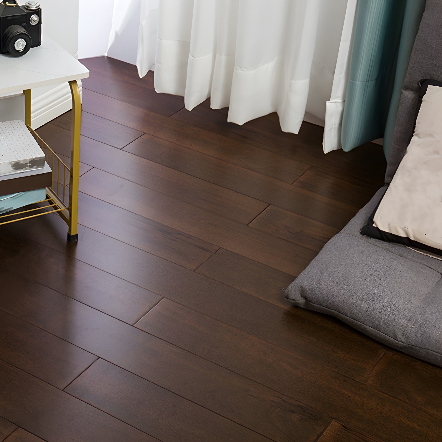 Smooth Matte Tongue and Groove Birch Hardwood Flooring (1.8cm Thickness)