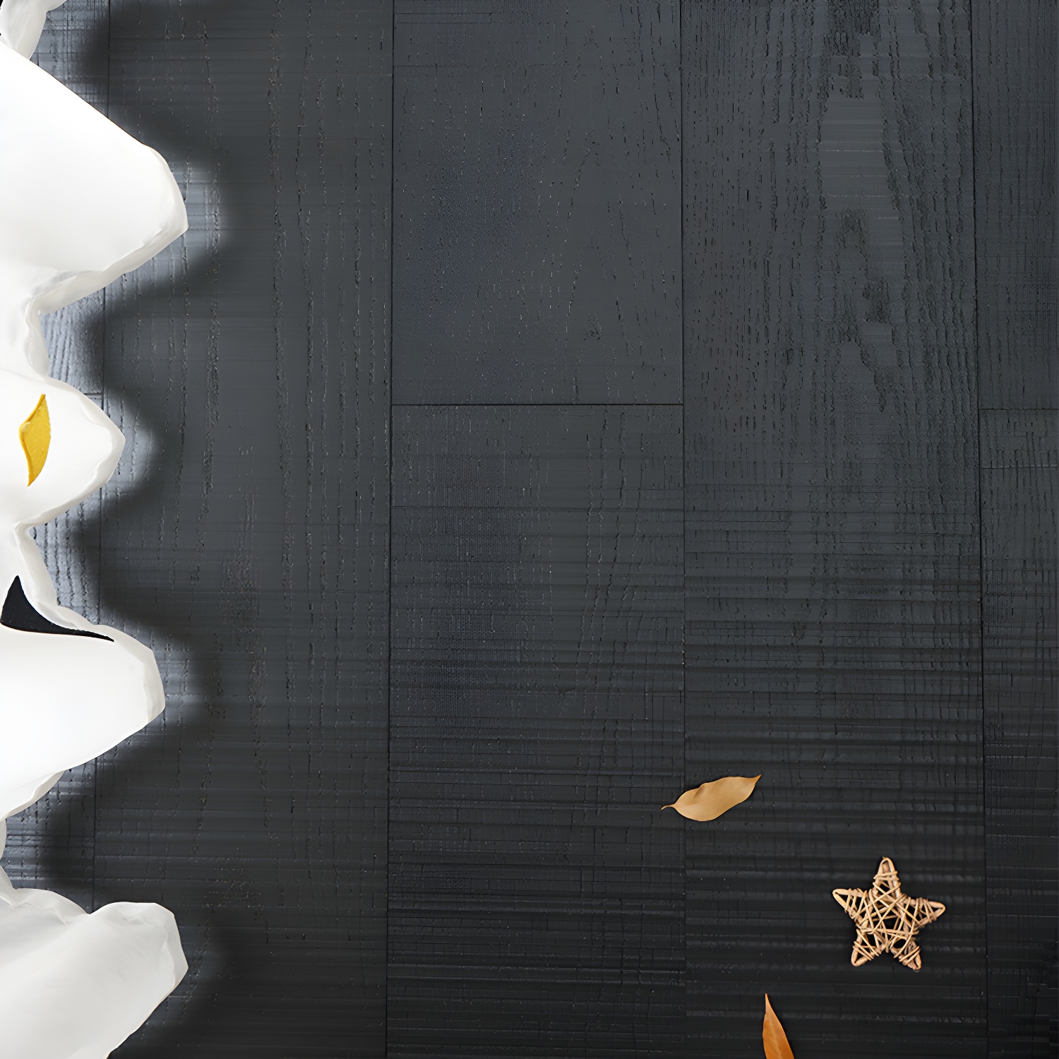 Black Oak Click-Lock Matte Finish Solid Wood Flooring with 1.5cm Thickness