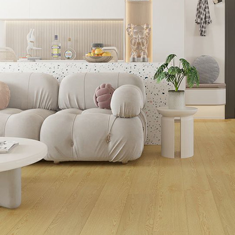 Durable Scratch Resistant Laminate Wood Flooring - Sleek Planks for Your Living Space