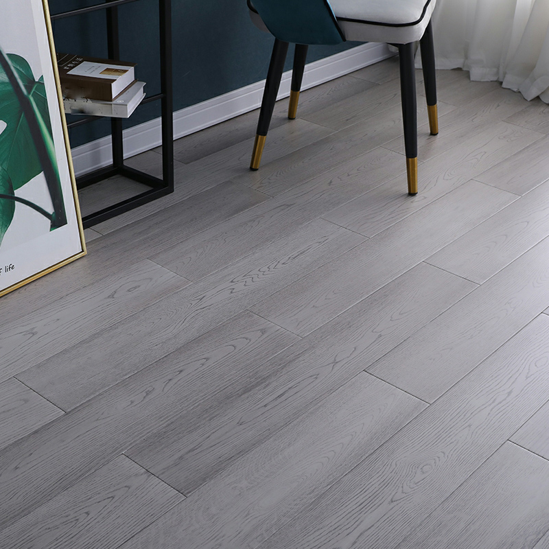 Gray Oak Solid Wood Waterproof Light Gray Wire Brushed Hardwood Flooring