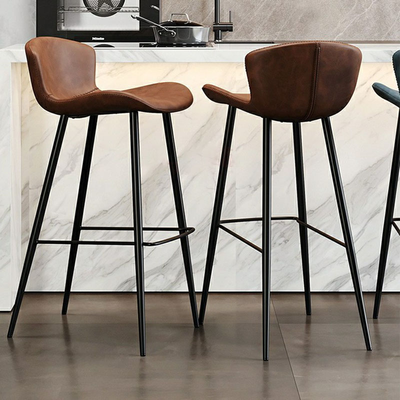 Black Leather Saddle Bar Stool with Low Back and Footrest - Modern Style