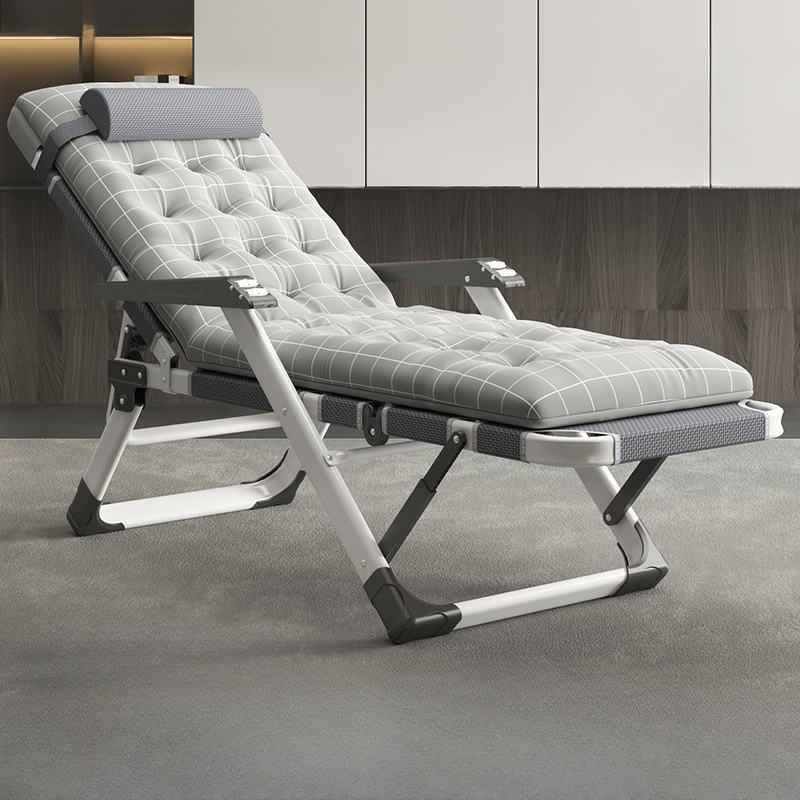 Simple Foldable White Metal Solid Colour Reclining Deck Chair with Independent Foot Movement and Non Rocking Base