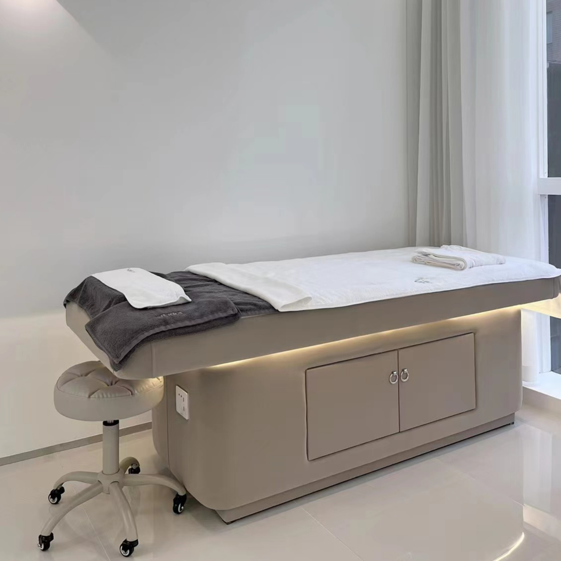 Grey/Beige Fixed Height Massage Bed with Lumber Rectangle Top