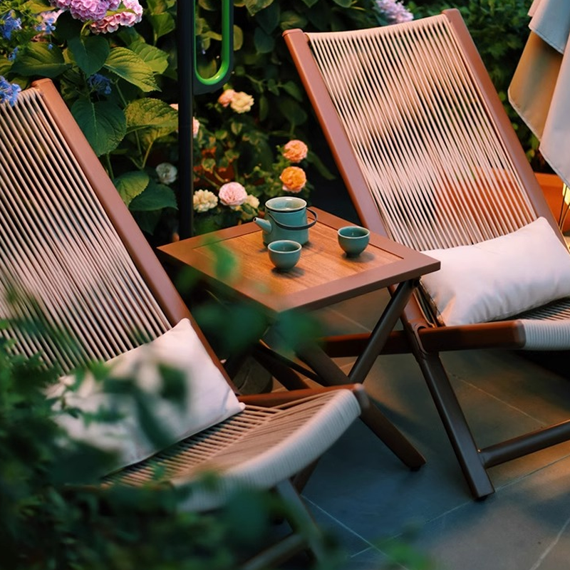 Contemporary Solid Colour Recline Chairs with Metal Frame, Non-Rocking Base, Removable Cushion, and Pillow Included